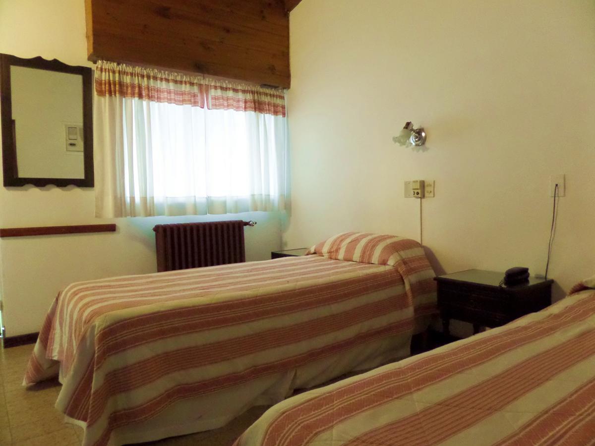 Hotel Carmen De Areco Exterior photo